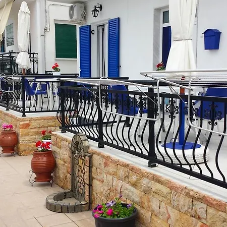 Ntontas Πανσιόν Πρίνος